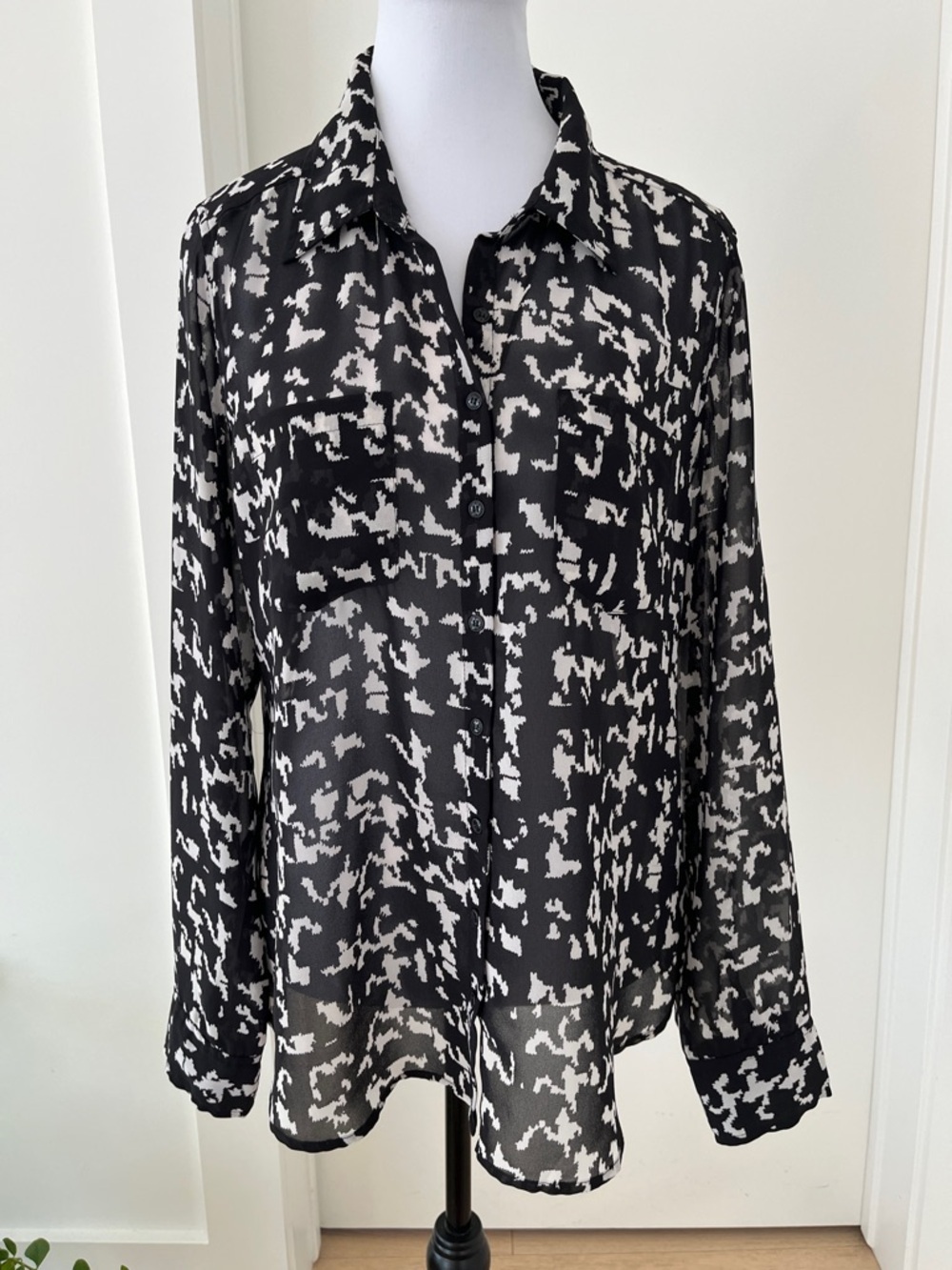 GUESS Blouse Sheer Long Sleeve Button Front Abstract Whimsigoth Dressy Casual